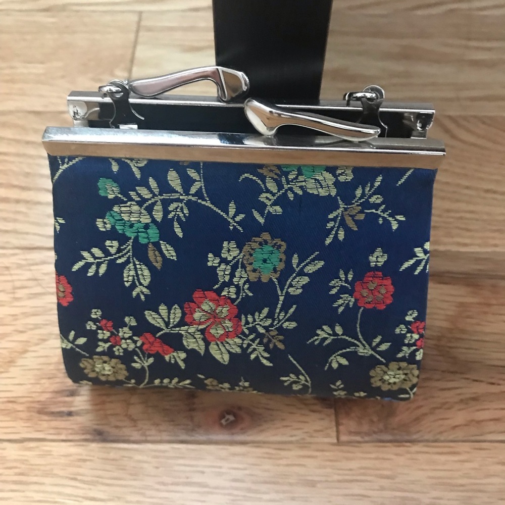 Mini clutch - Picture 3 of 3